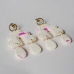 Boucles d'oreilles beige et colorées par Saboom