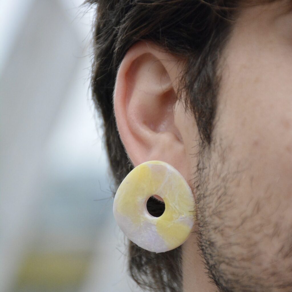 Boucles d'oreilles colorées jaune lila opale saboom