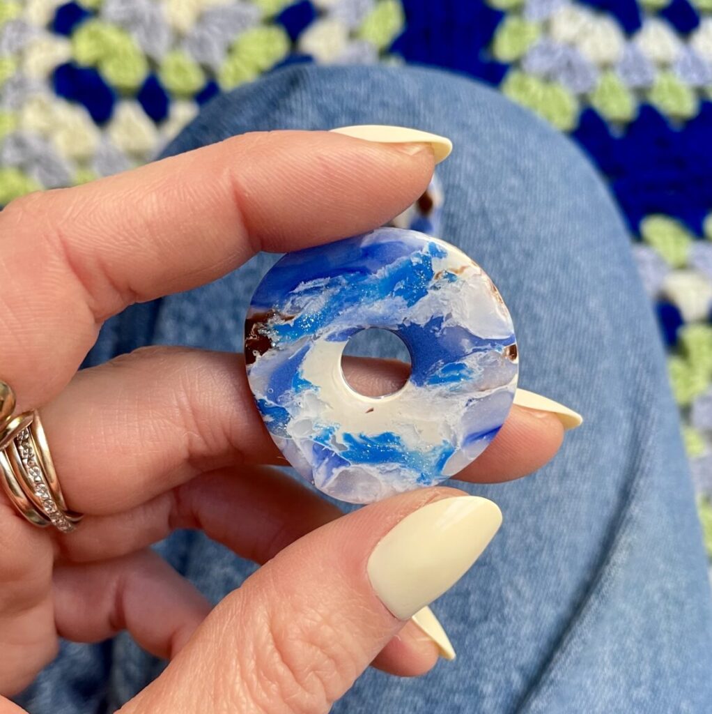 Boucles d'oreilles colorées bleu marron beige argile polymère saboom