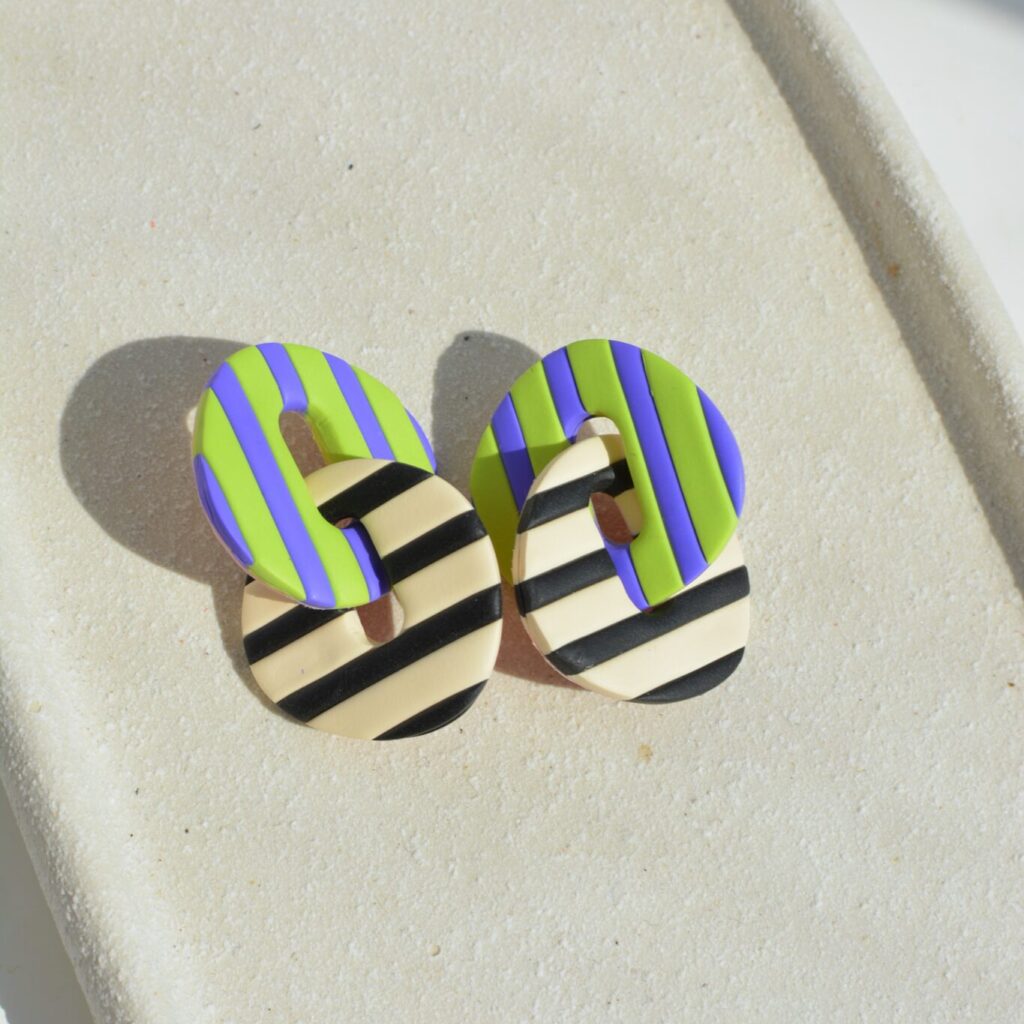 Boucles d'oreilles colorées Saboom